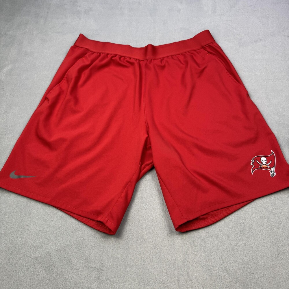Tampa Bay Buccaneers Shorts Mens Large Red NFL Football Nike Dri-FIT Performance